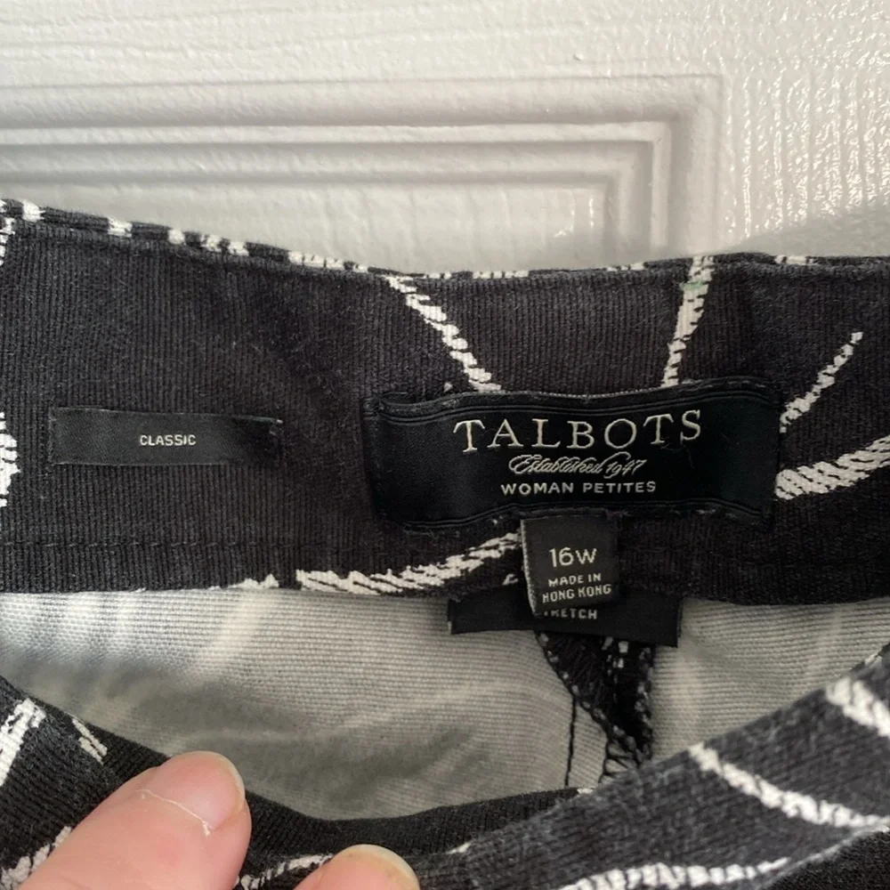 Talbots Black & White Bamboo Printed Capris Crop Pants Size 16W Petite